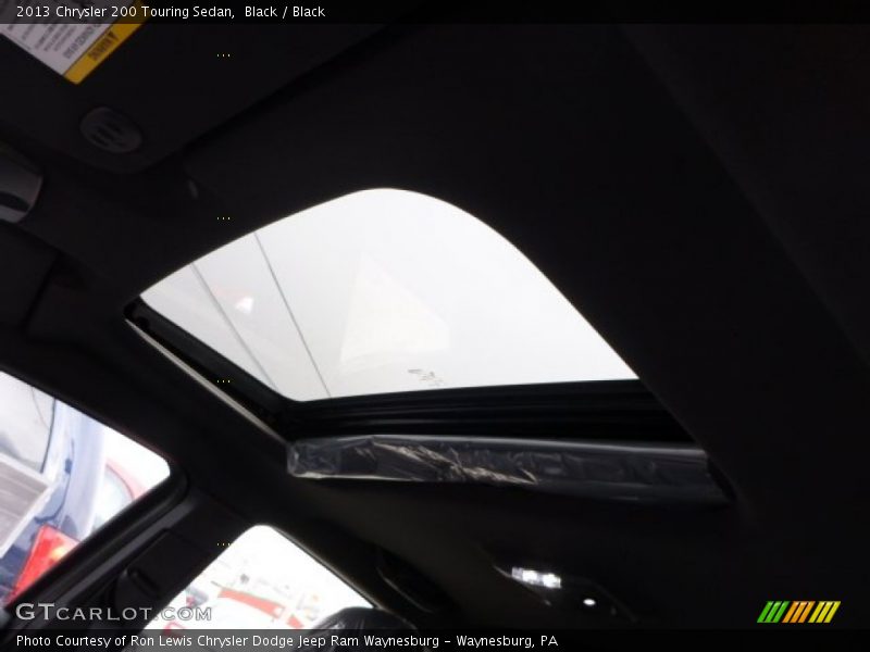 Black / Black 2013 Chrysler 200 Touring Sedan
