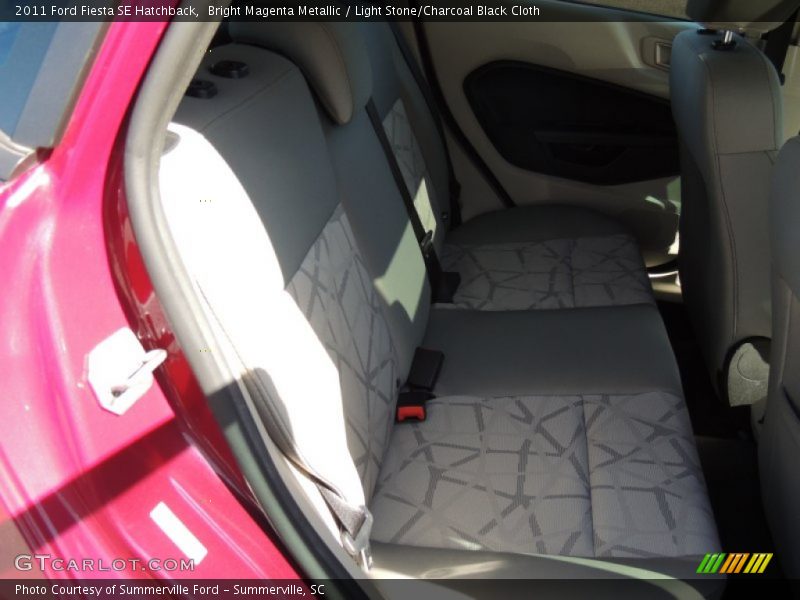 Bright Magenta Metallic / Light Stone/Charcoal Black Cloth 2011 Ford Fiesta SE Hatchback