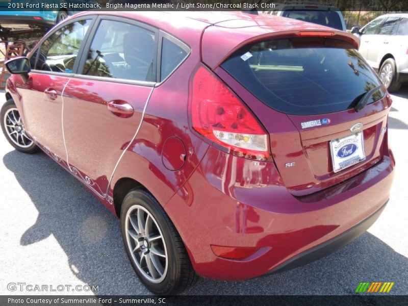 Bright Magenta Metallic / Light Stone/Charcoal Black Cloth 2011 Ford Fiesta SE Hatchback