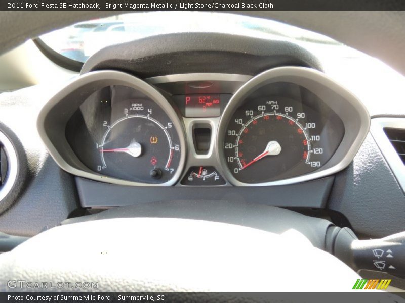 Bright Magenta Metallic / Light Stone/Charcoal Black Cloth 2011 Ford Fiesta SE Hatchback