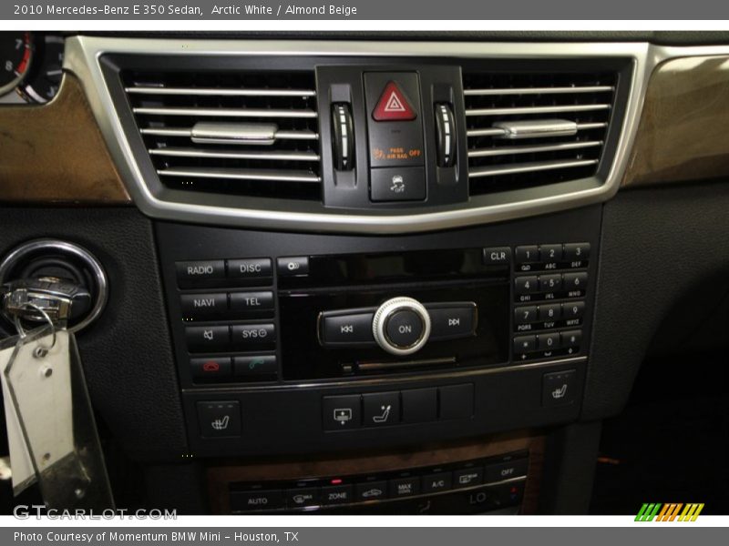 Arctic White / Almond Beige 2010 Mercedes-Benz E 350 Sedan