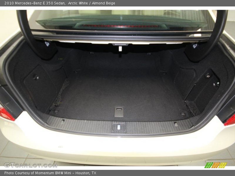  2010 E 350 Sedan Trunk