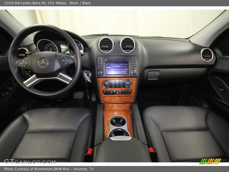 Dashboard of 2009 ML 350 4Matic