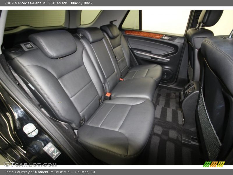 Rear Seat of 2009 ML 350 4Matic