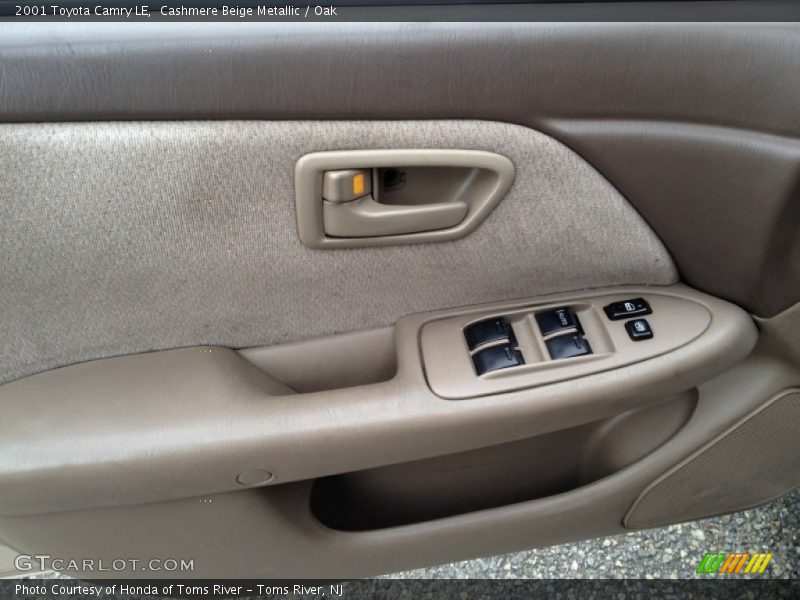 Cashmere Beige Metallic / Oak 2001 Toyota Camry LE
