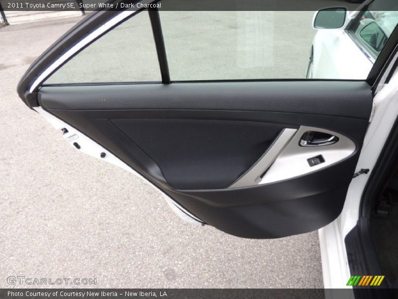 Super White / Dark Charcoal 2011 Toyota Camry SE