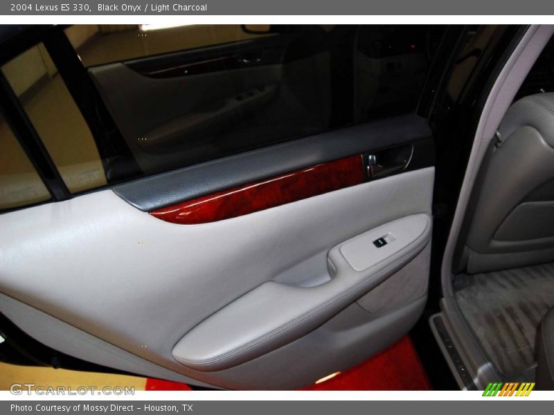Black Onyx / Light Charcoal 2004 Lexus ES 330