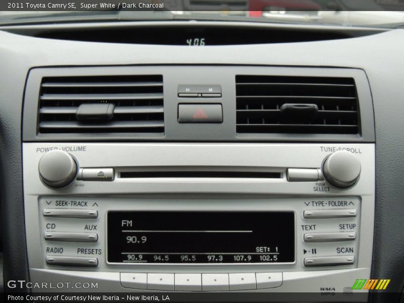 Audio System of 2011 Camry SE