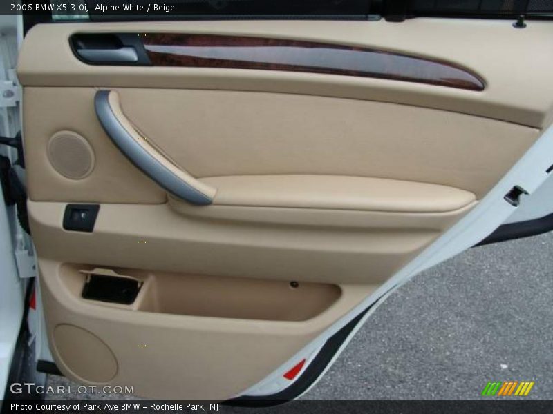 Alpine White / Beige 2006 BMW X5 3.0i