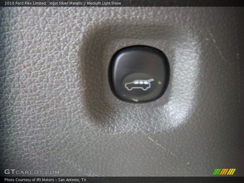Ingot Silver Metallic / Medium Light Stone 2010 Ford Flex Limited