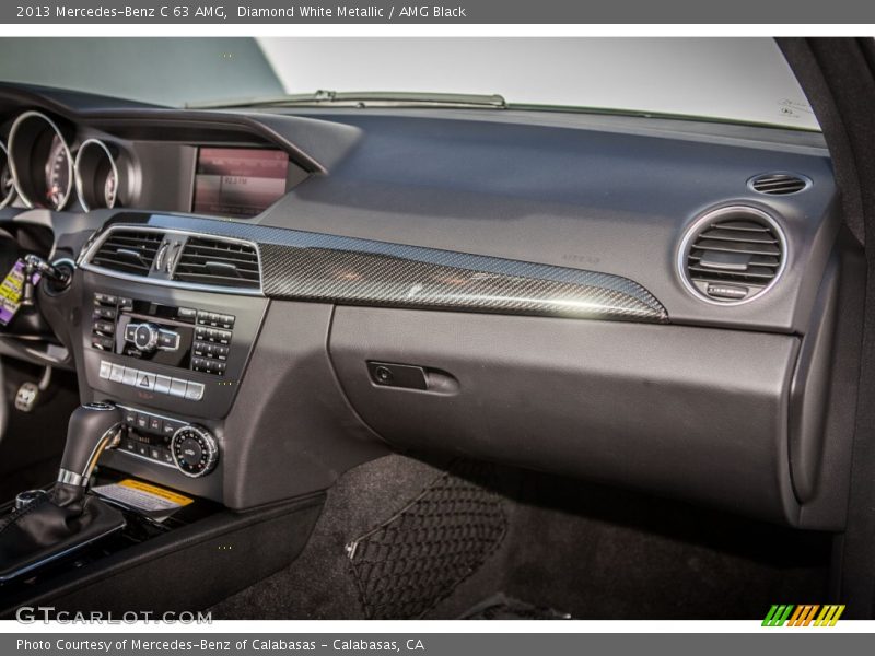 Diamond White Metallic / AMG Black 2013 Mercedes-Benz C 63 AMG