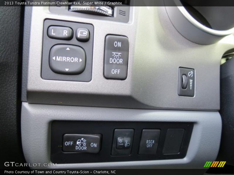 Super White / Graphite 2013 Toyota Tundra Platinum CrewMax 4x4