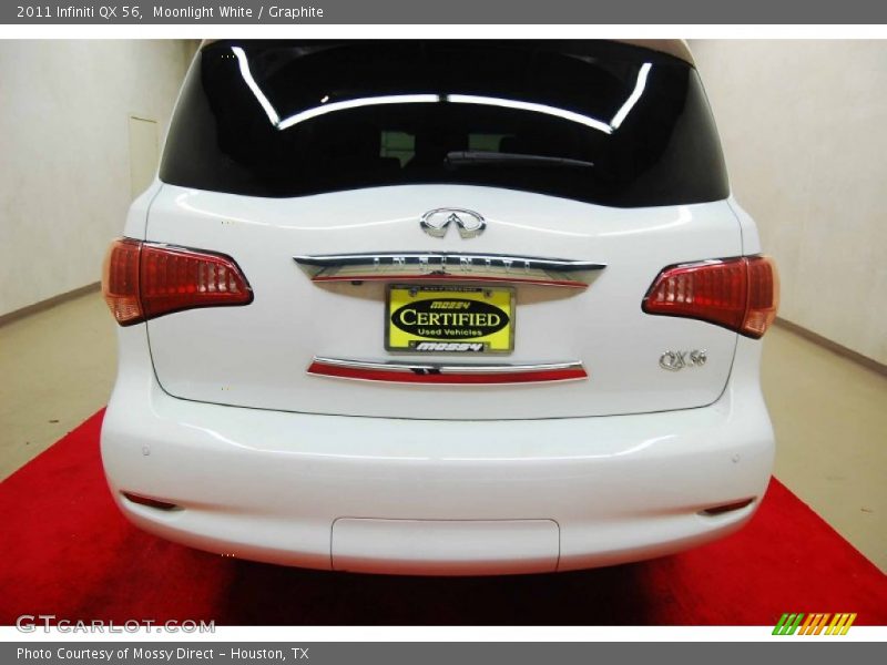 Moonlight White / Graphite 2011 Infiniti QX 56
