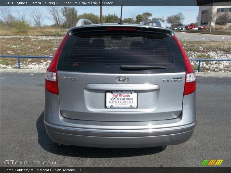 Titanium Gray Metallic / Black 2011 Hyundai Elantra Touring SE