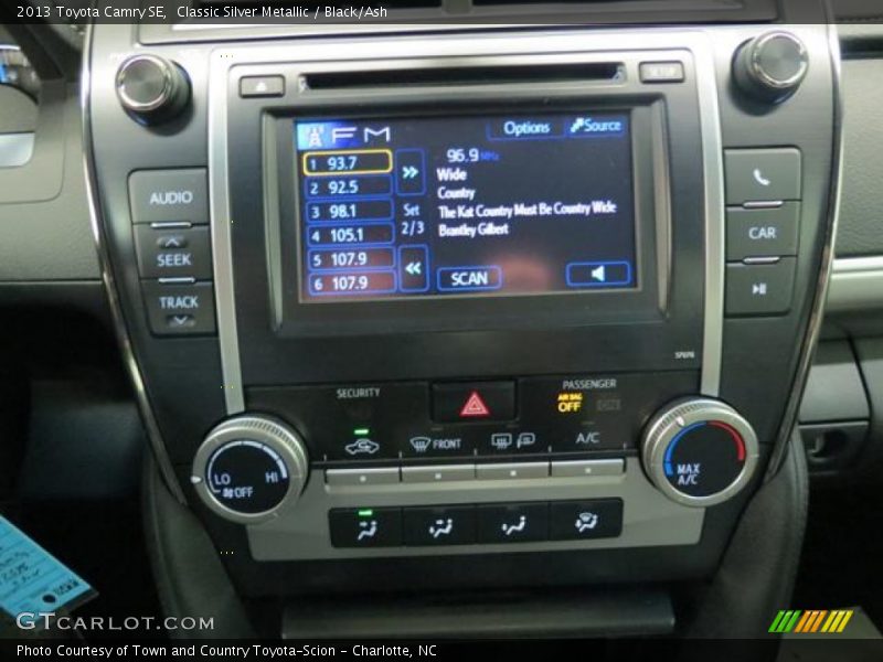 Classic Silver Metallic / Black/Ash 2013 Toyota Camry SE