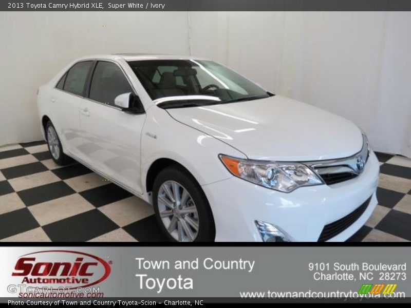 Super White / Ivory 2013 Toyota Camry Hybrid XLE