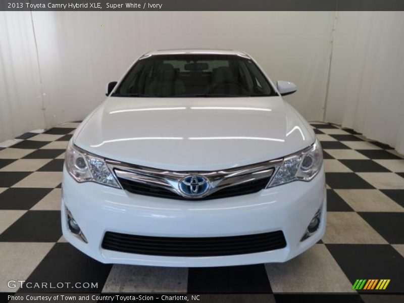 Super White / Ivory 2013 Toyota Camry Hybrid XLE