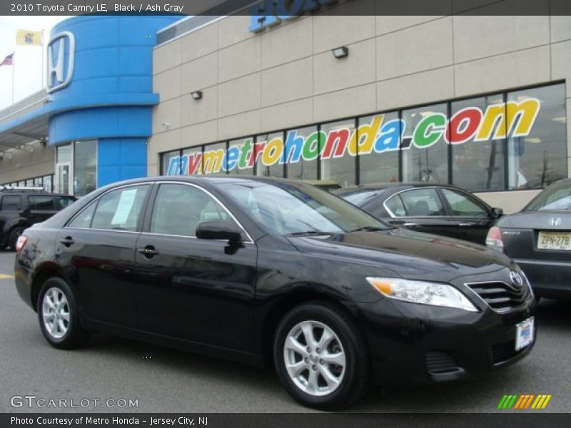 Black / Ash Gray 2010 Toyota Camry LE