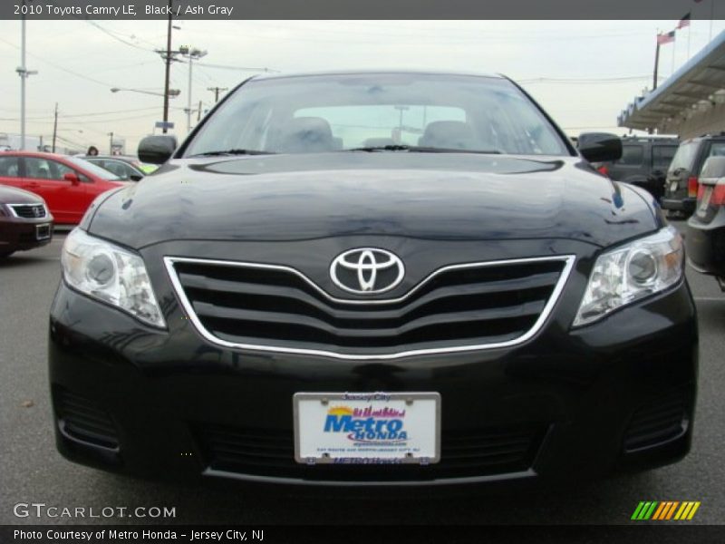 Black / Ash Gray 2010 Toyota Camry LE