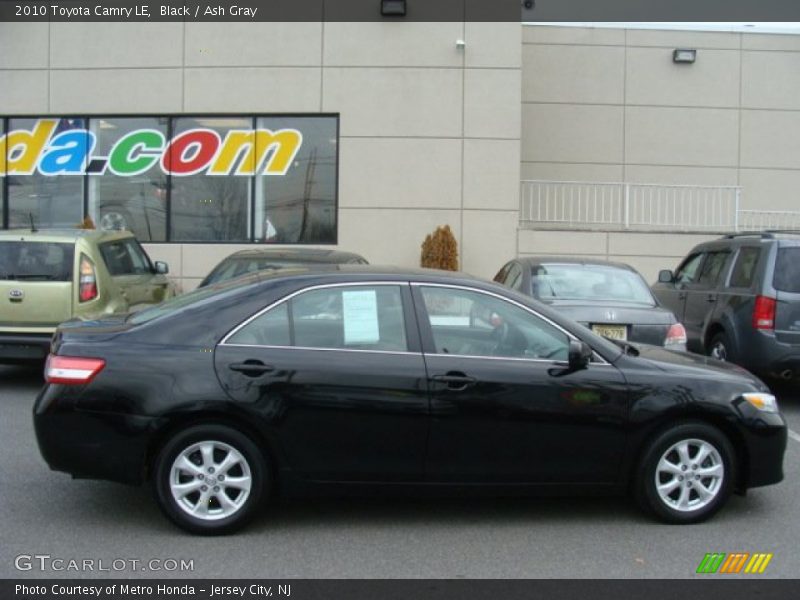 Black / Ash Gray 2010 Toyota Camry LE