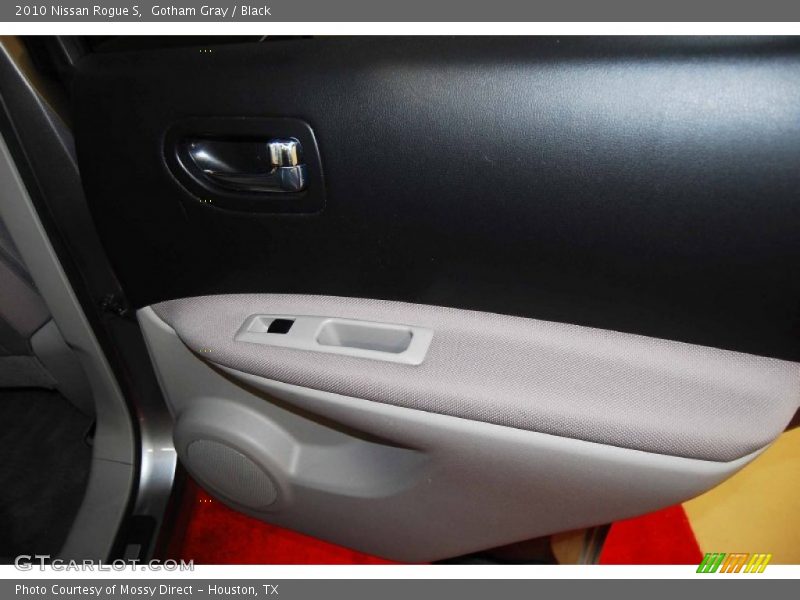 Gotham Gray / Black 2010 Nissan Rogue S