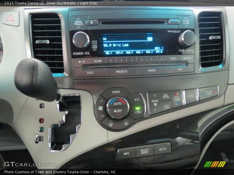 Controls of 2013 Sienna LE