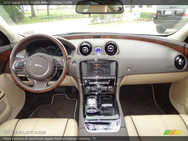 Dashboard of 2013 XJ XJ