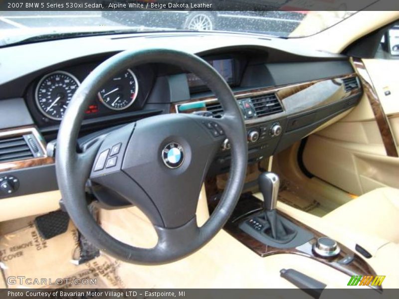 Alpine White / Beige Dakota Leather 2007 BMW 5 Series 530xi Sedan