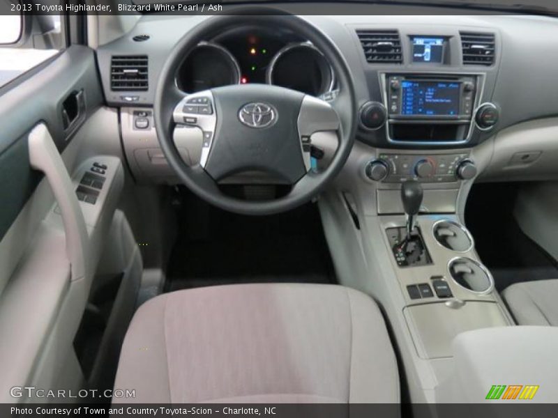 Blizzard White Pearl / Ash 2013 Toyota Highlander