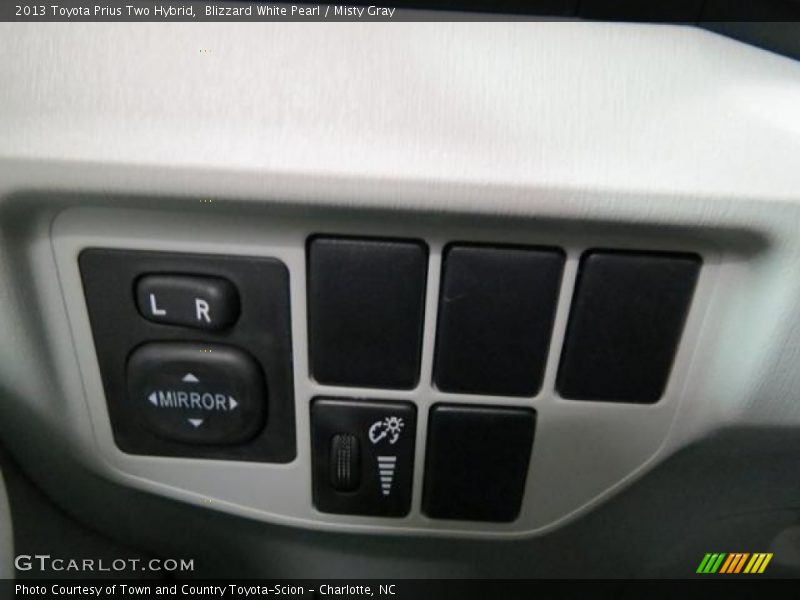 Blizzard White Pearl / Misty Gray 2013 Toyota Prius Two Hybrid