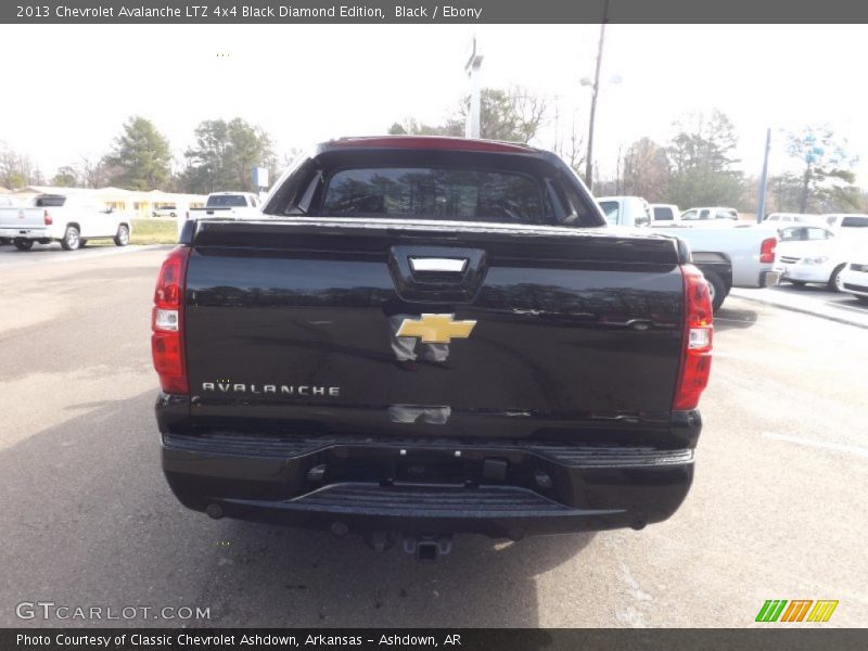 Black / Ebony 2013 Chevrolet Avalanche LTZ 4x4 Black Diamond Edition