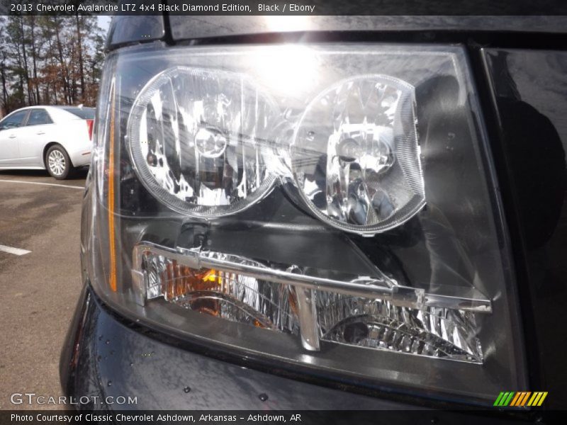 Black / Ebony 2013 Chevrolet Avalanche LTZ 4x4 Black Diamond Edition