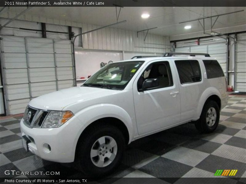 Avalanche White / Cafe Latte 2011 Nissan Pathfinder S