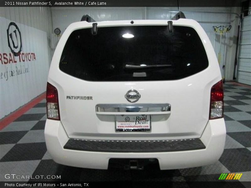 Avalanche White / Cafe Latte 2011 Nissan Pathfinder S