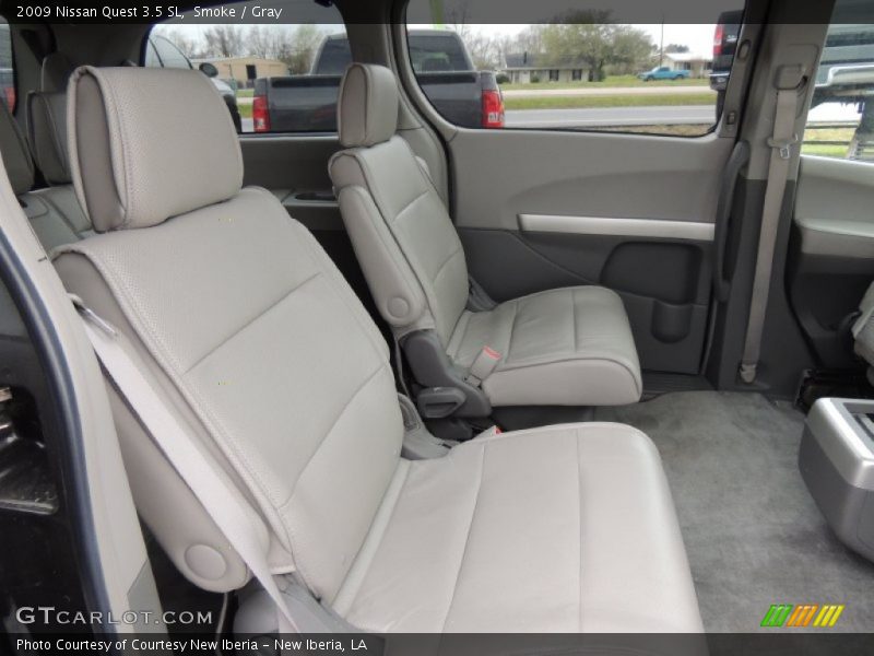 Rear Seat of 2009 Quest 3.5 SL