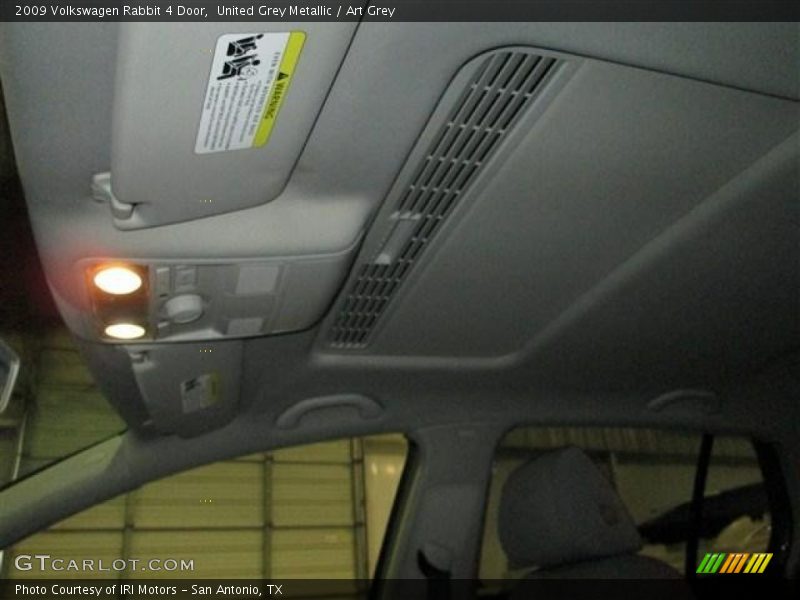 United Grey Metallic / Art Grey 2009 Volkswagen Rabbit 4 Door