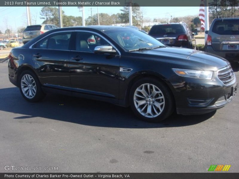 Tuxedo Black Metallic / Charcoal Black 2013 Ford Taurus Limited