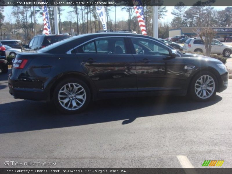 Tuxedo Black Metallic / Charcoal Black 2013 Ford Taurus Limited