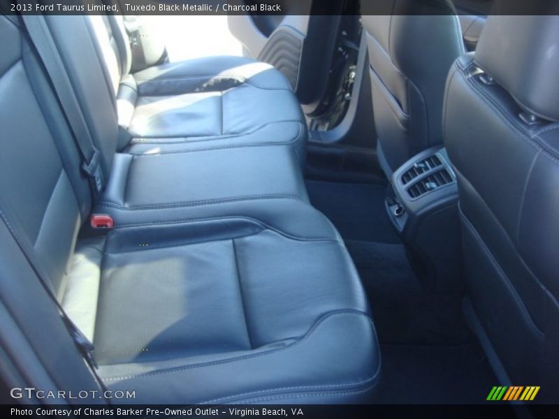 Tuxedo Black Metallic / Charcoal Black 2013 Ford Taurus Limited