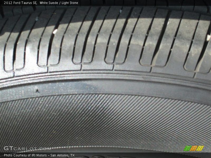 White Suede / Light Stone 2012 Ford Taurus SE