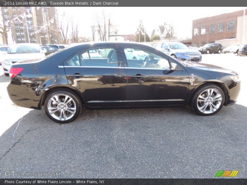 Tuxedo Black Metallic / Dark Charcoal 2011 Lincoln MKZ AWD