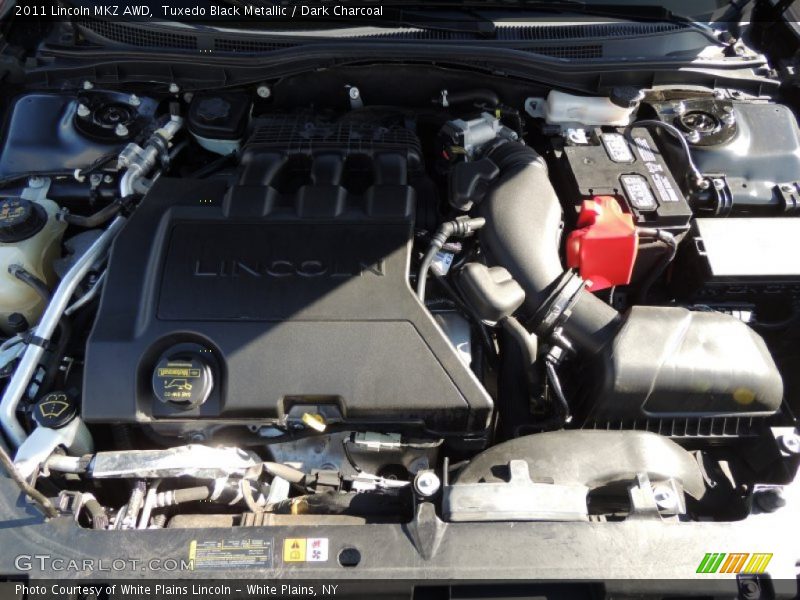Tuxedo Black Metallic / Dark Charcoal 2011 Lincoln MKZ AWD