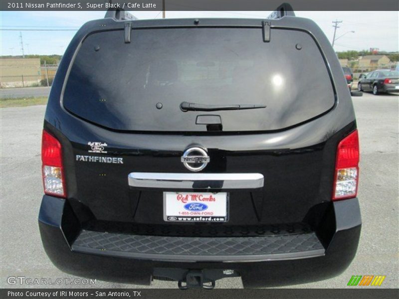Super Black / Cafe Latte 2011 Nissan Pathfinder S