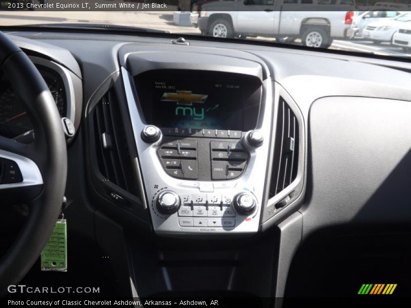 Summit White / Jet Black 2013 Chevrolet Equinox LT