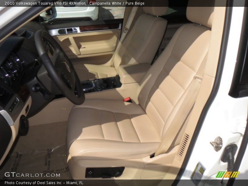 Front Seat of 2010 Touareg VR6 FSI 4XMotion