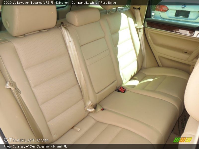 Rear Seat of 2010 Touareg VR6 FSI 4XMotion