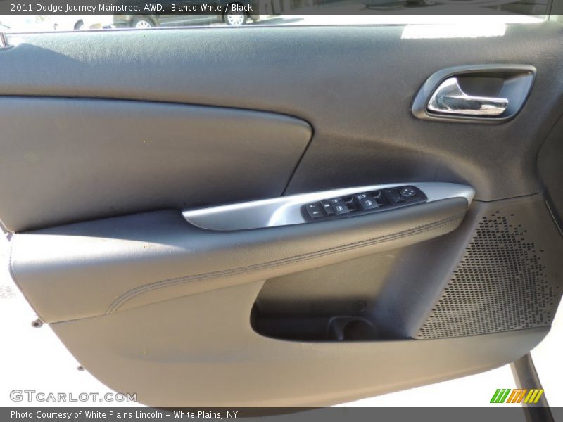 Bianco White / Black 2011 Dodge Journey Mainstreet AWD