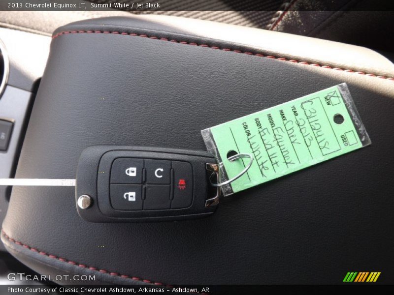 Summit White / Jet Black 2013 Chevrolet Equinox LT