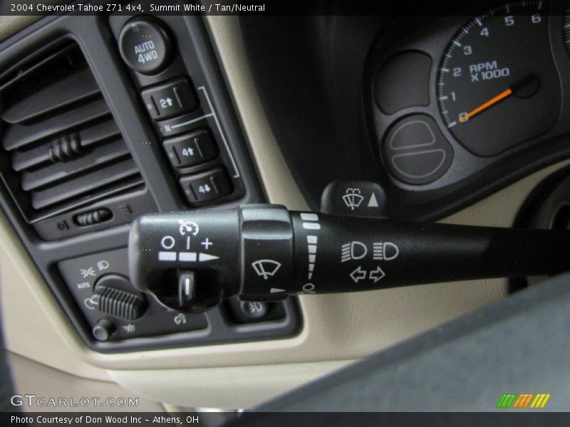 Controls of 2004 Tahoe Z71 4x4