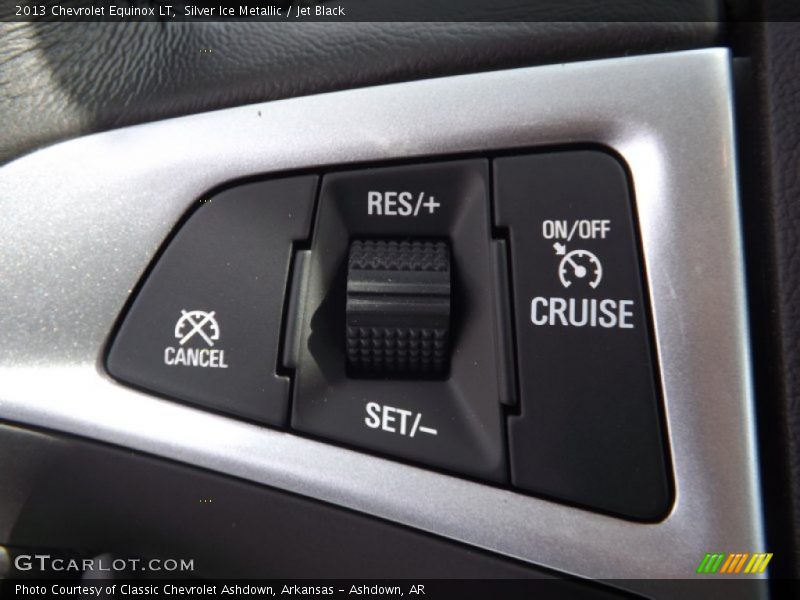 Silver Ice Metallic / Jet Black 2013 Chevrolet Equinox LT